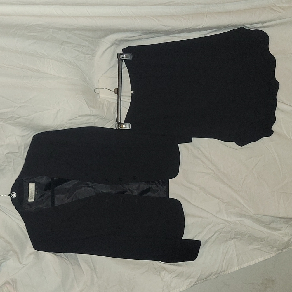 Women's Tahari ASL Black Suit Sz 6